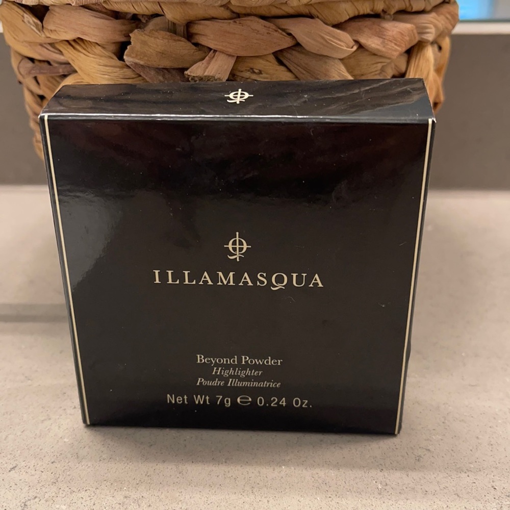Illmasqua Betond Powder Highlighter